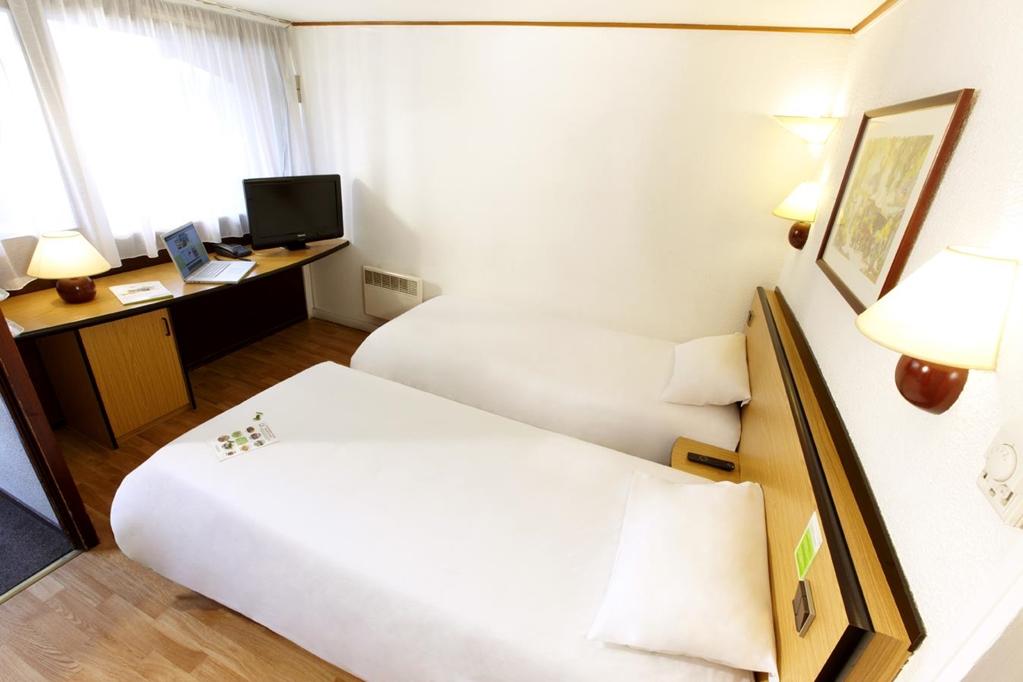 Campanile Rodez Hotell Eksteriør bilde