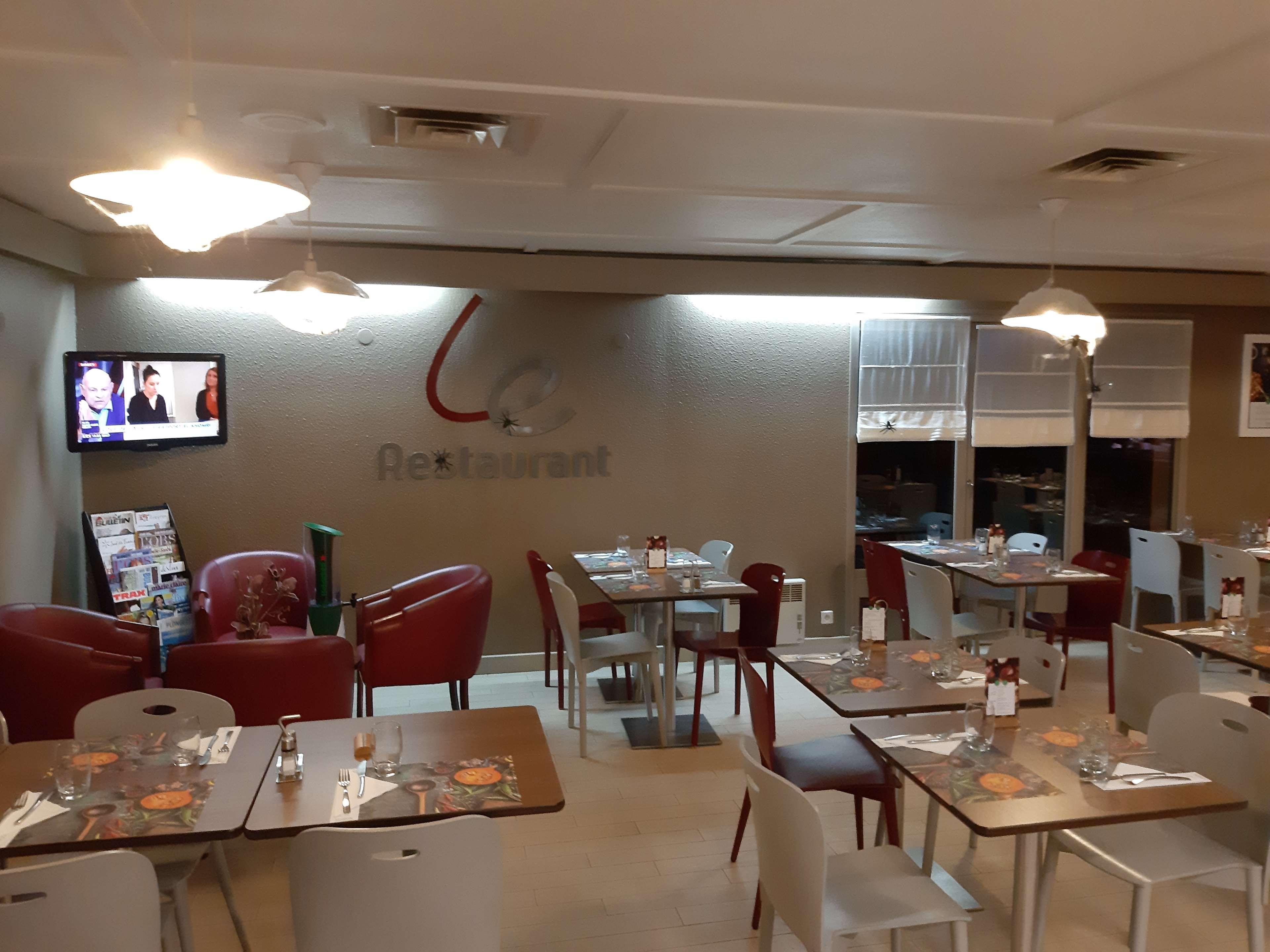 Campanile Rodez Hotell Eksteriør bilde