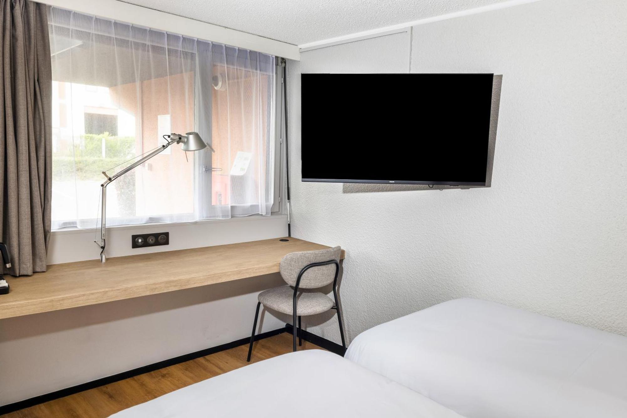 Campanile Rodez Hotell Eksteriør bilde