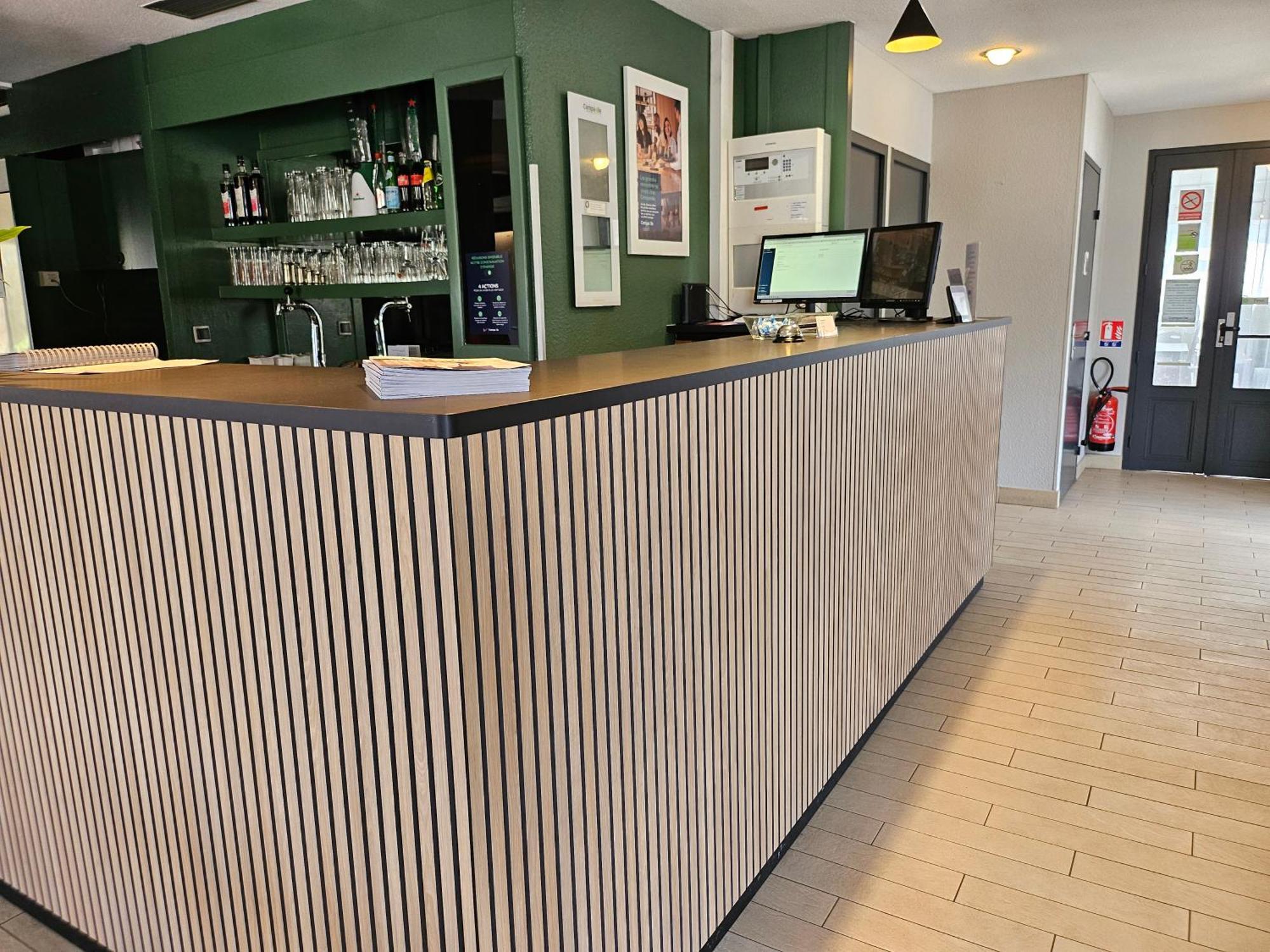 Campanile Rodez Hotell Eksteriør bilde